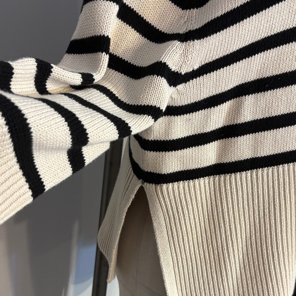 Gap Striped Cotton Turtleneck Sweater - Black and Cream size xs - Picture 2 of 7